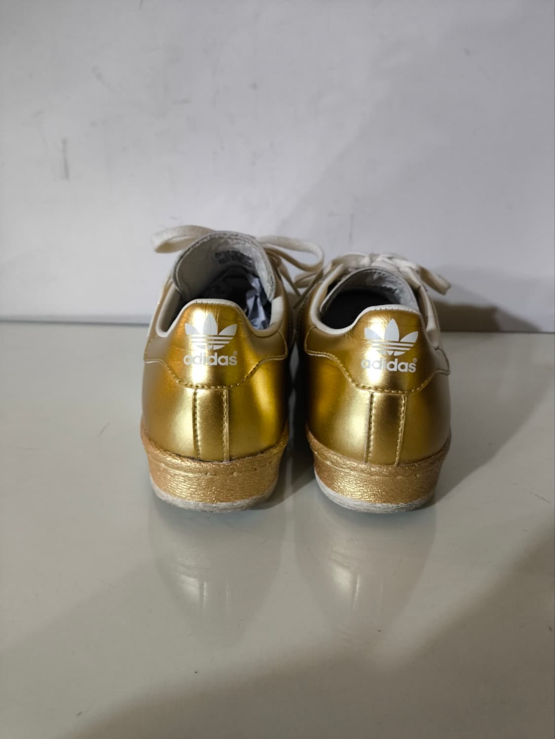 220mm 아디다스 슈퍼스타 80s 메탈릭 골드 스니커즈  상품이미지8