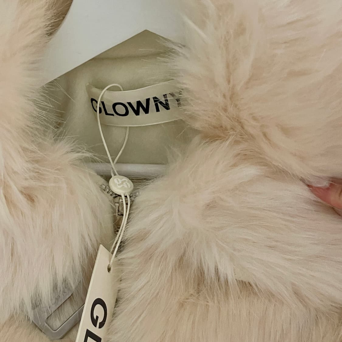 glowny 글로니 리반 퍼 자켓 아이보리 크림 택달린 새상품 상품이미지3