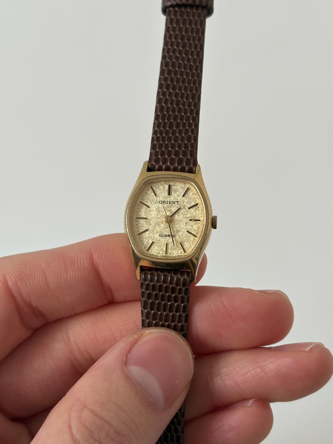 1980s Goldflake Dial Oval Ladies Quartz 상품이미지1