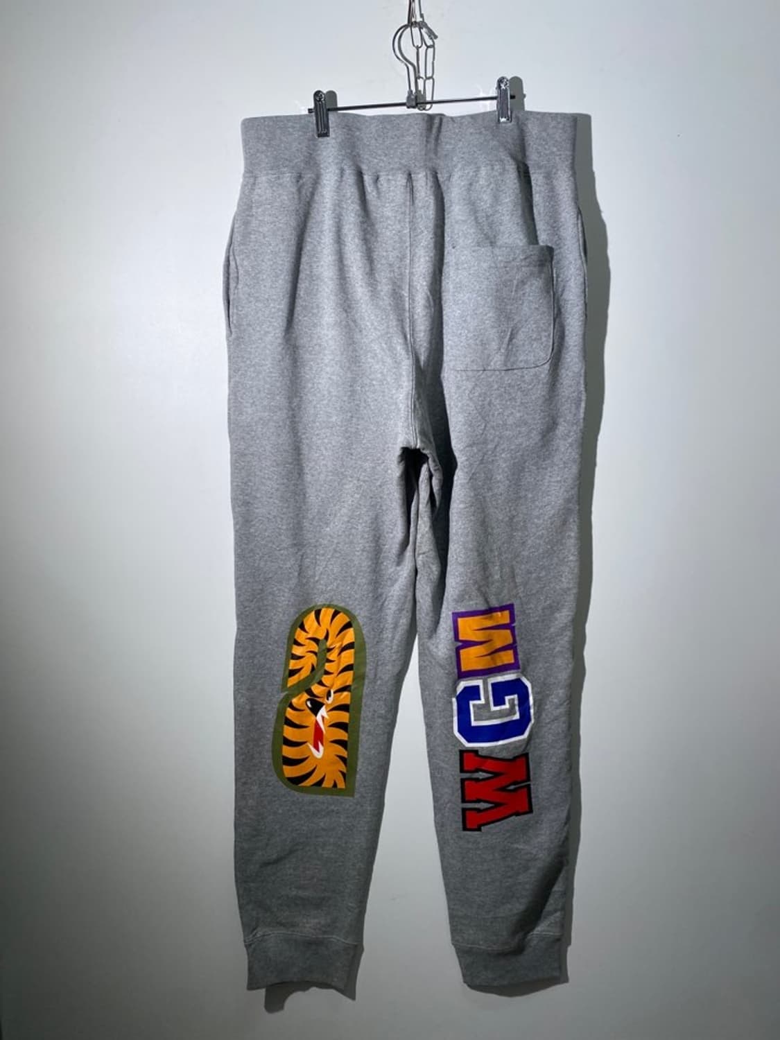 베이프 샤크 조거 팬츠 상품이미지2