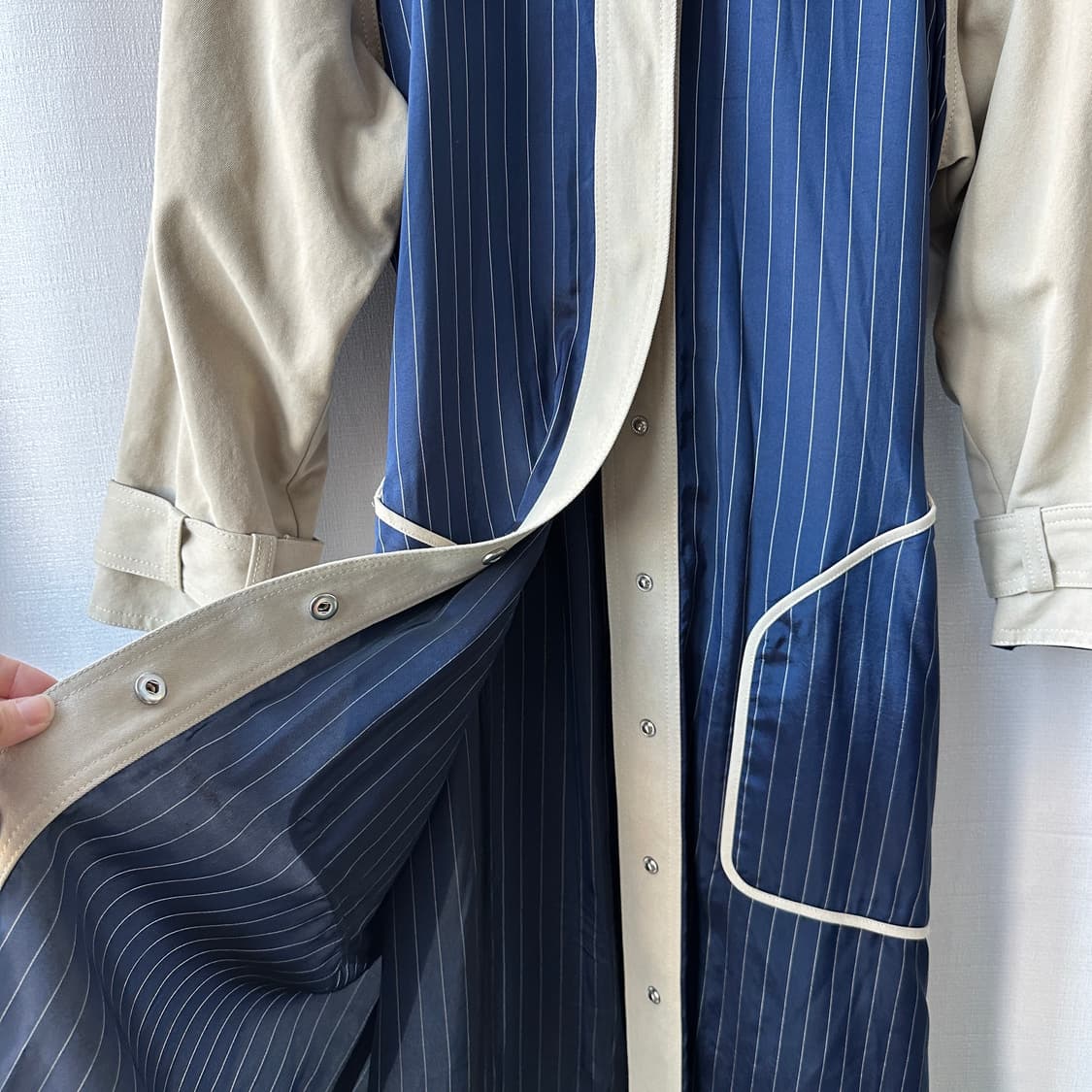 알렉산더왕 코튼 개버딘 스트라이프 새틴 트윌 트렌치 코트 베이지 XS 상품이미지6