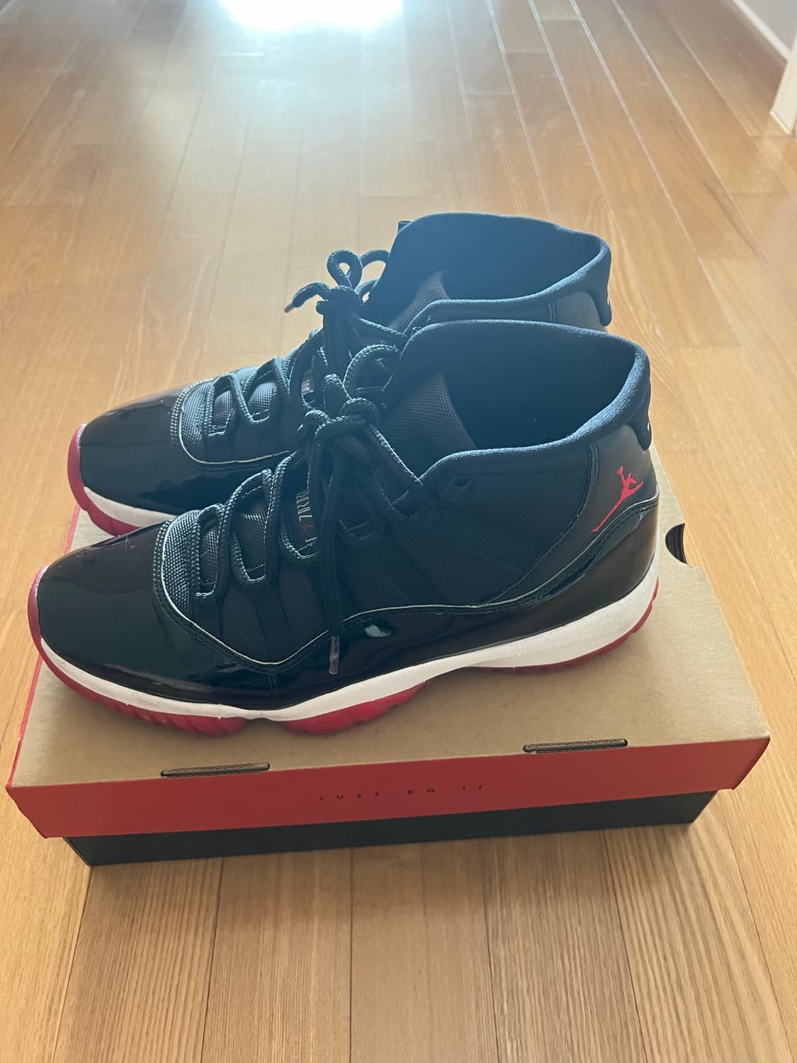 조던 11 레트로 브레드  상품이미지1