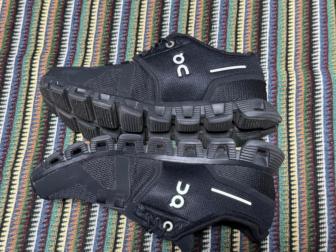 온러닝 클라우드 5 올 블랙 220 상품이미지4