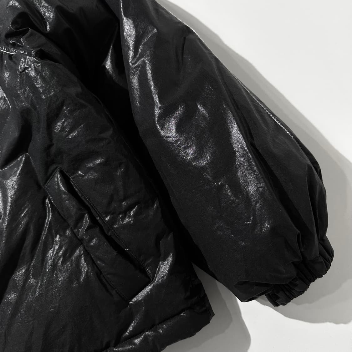 23fw 마뗑킴 로고 코팅 다운 패딩 점퍼 상품이미지9