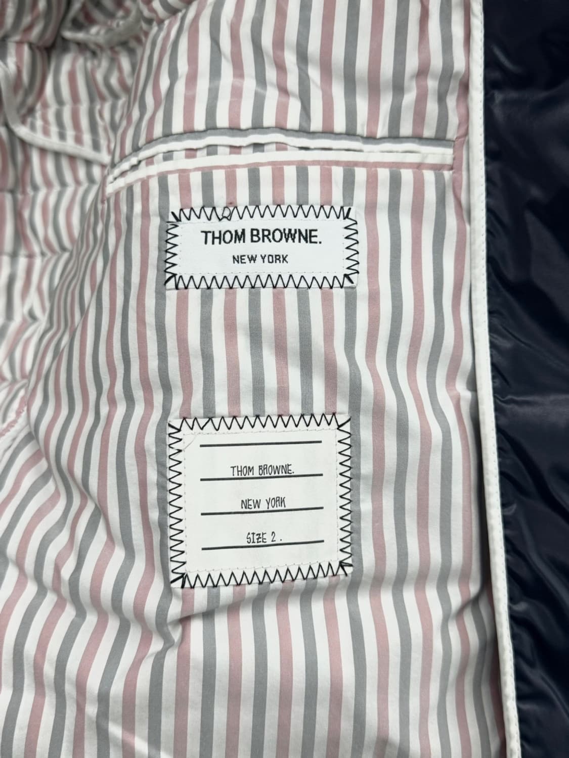 [2] 톰브라운 사선 후드 경량 패딩 자켓 2 size 상품이미지3