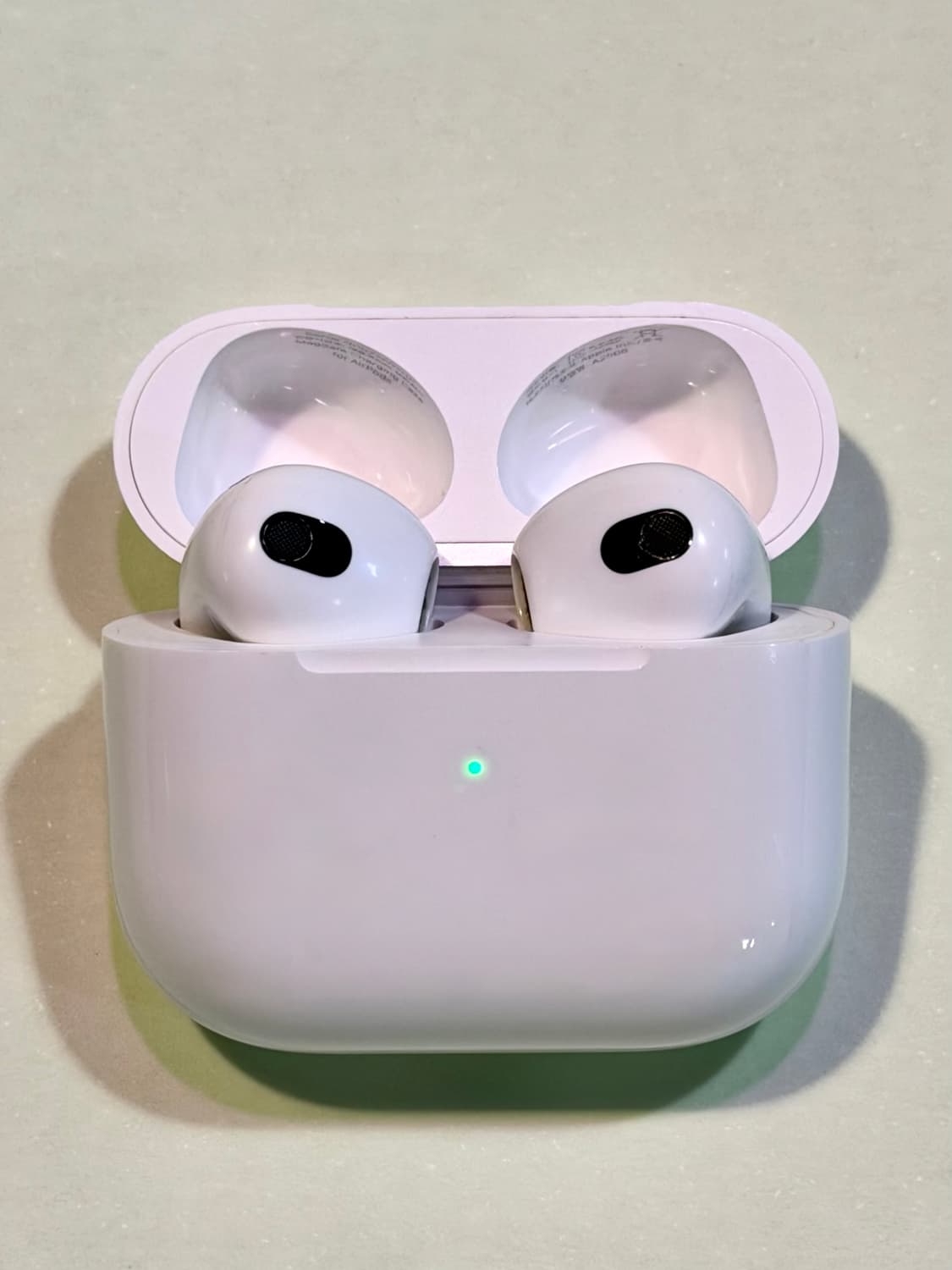 에어팟 3세대 (맥세이프 호환) 상품이미지1