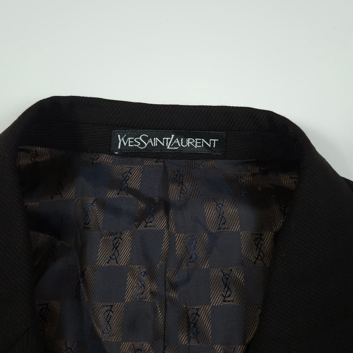 YSL 입생로랑 미니멀 블레이저  상품이미지3