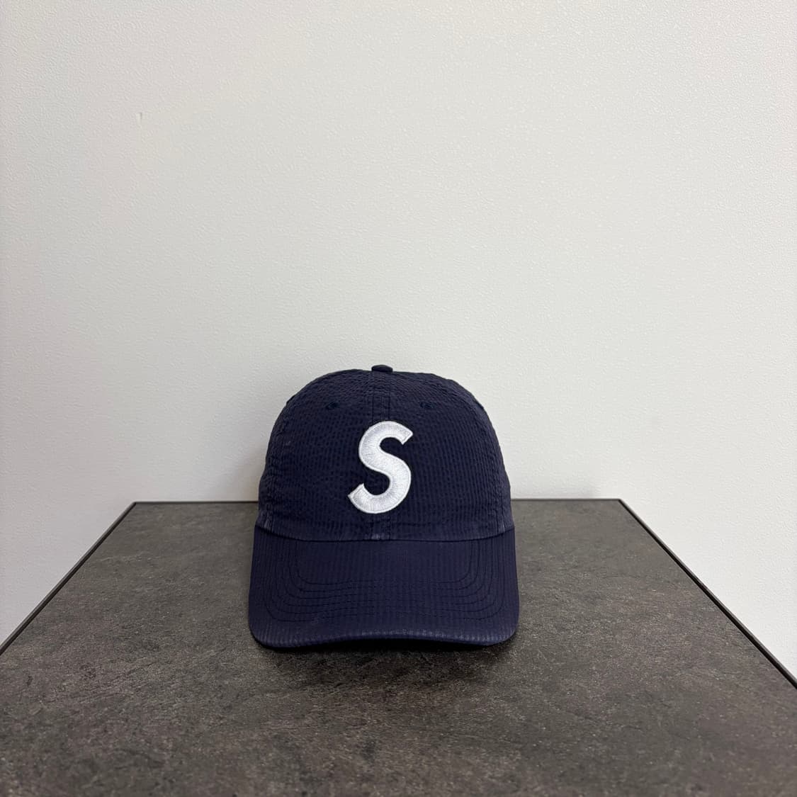 (OS) 슈프림 S로고 볼캡 모자 24SS 시어서커 네이비 상품이미지1