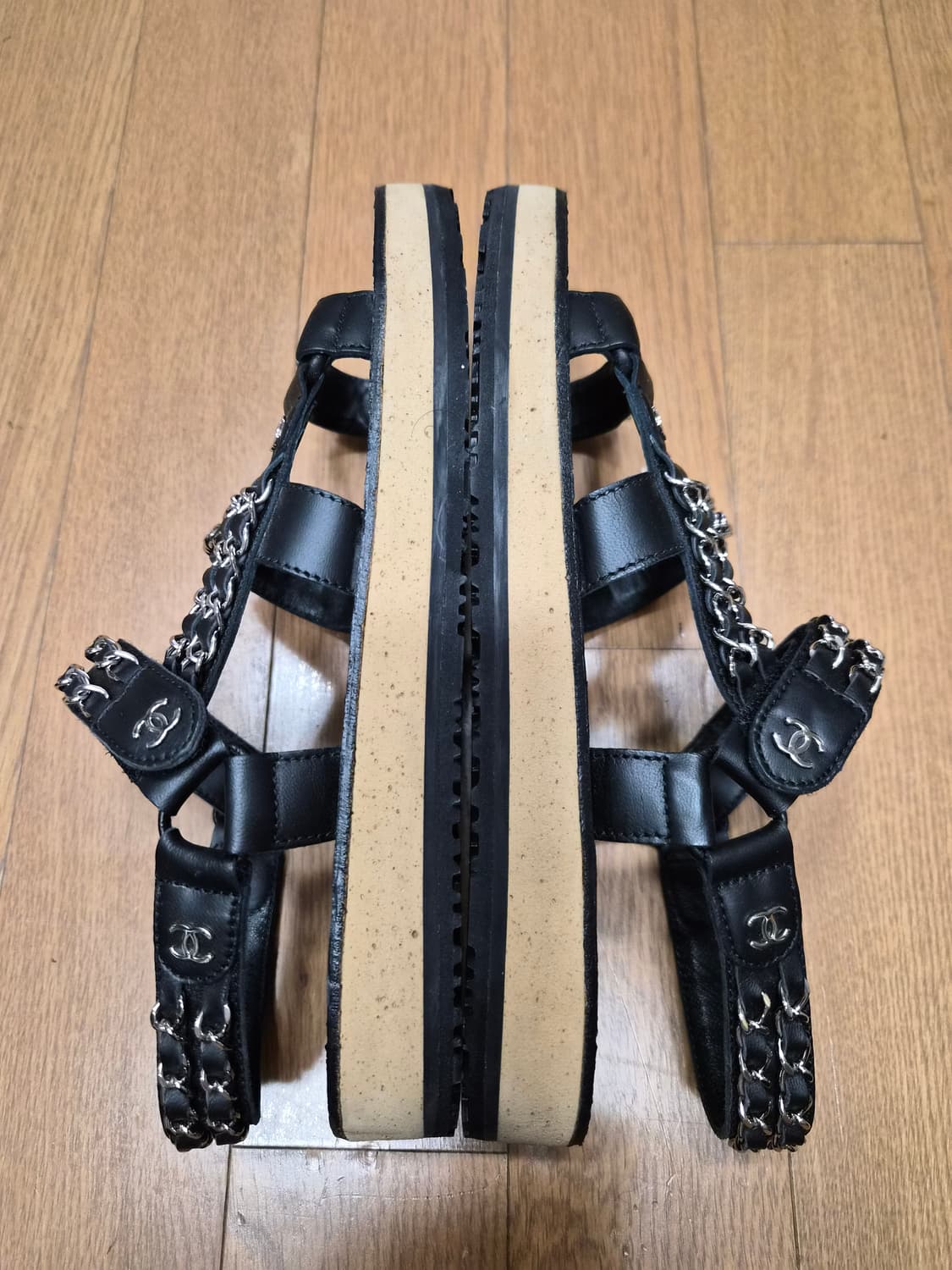 (정품) 샤넬 24SS 벨크로 샌들 38 (명품 여자 신발 슬리퍼 뮬 스 상품이미지5