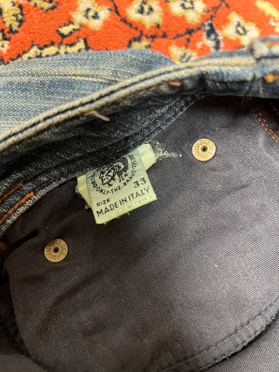 [33] Diesel 디젤 빈티지 중청 부츠컷 플레어 데님팬츠 상품이미지4