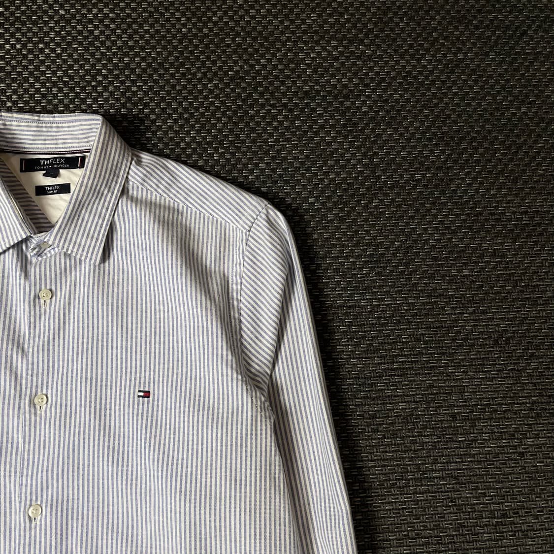 타미힐피거 자수로고 블루 스트라이프 긴팔 셔츠 슬림핏 M 상품이미지3