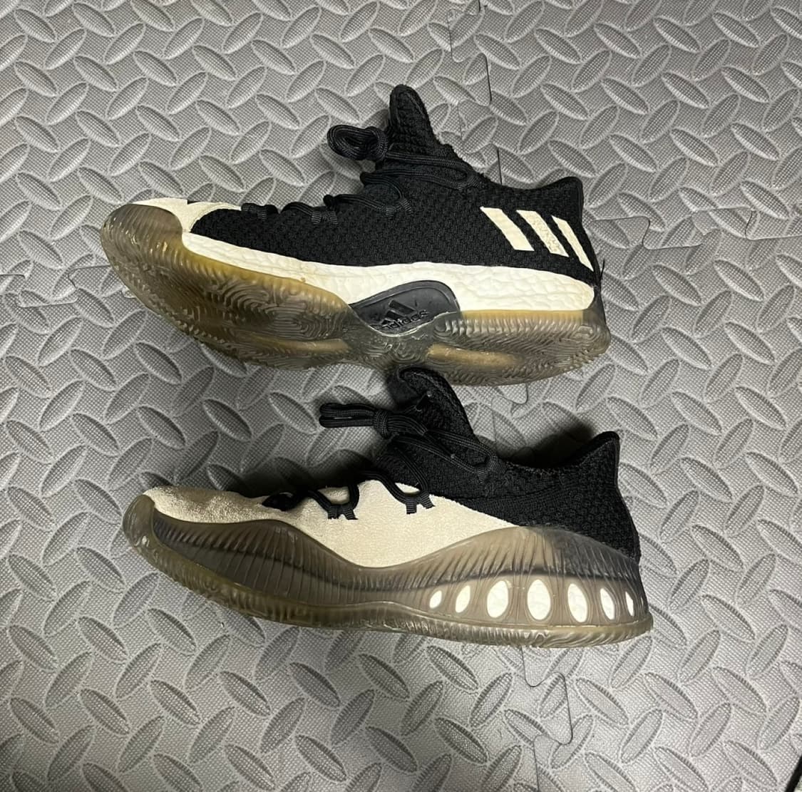 [235] 아디다스 크레이지 익스플로시브 로우 데이원 상품이미지5