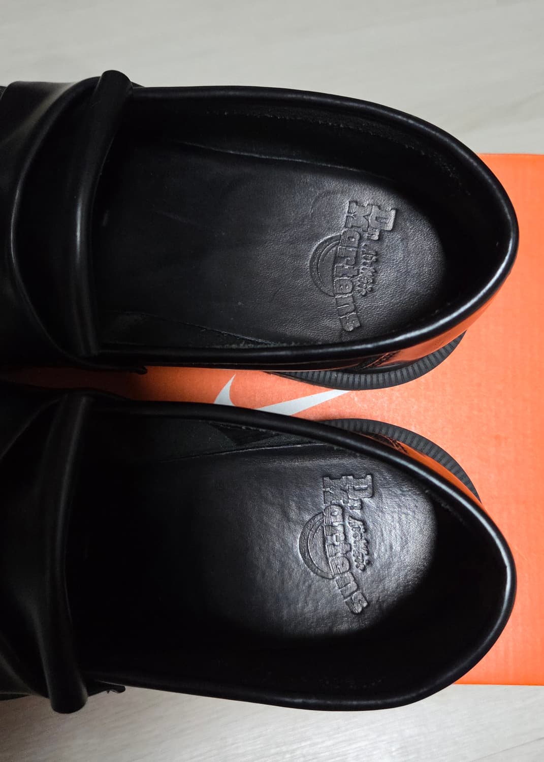 닥터마틴 아드리안 블랙  상품이미지5