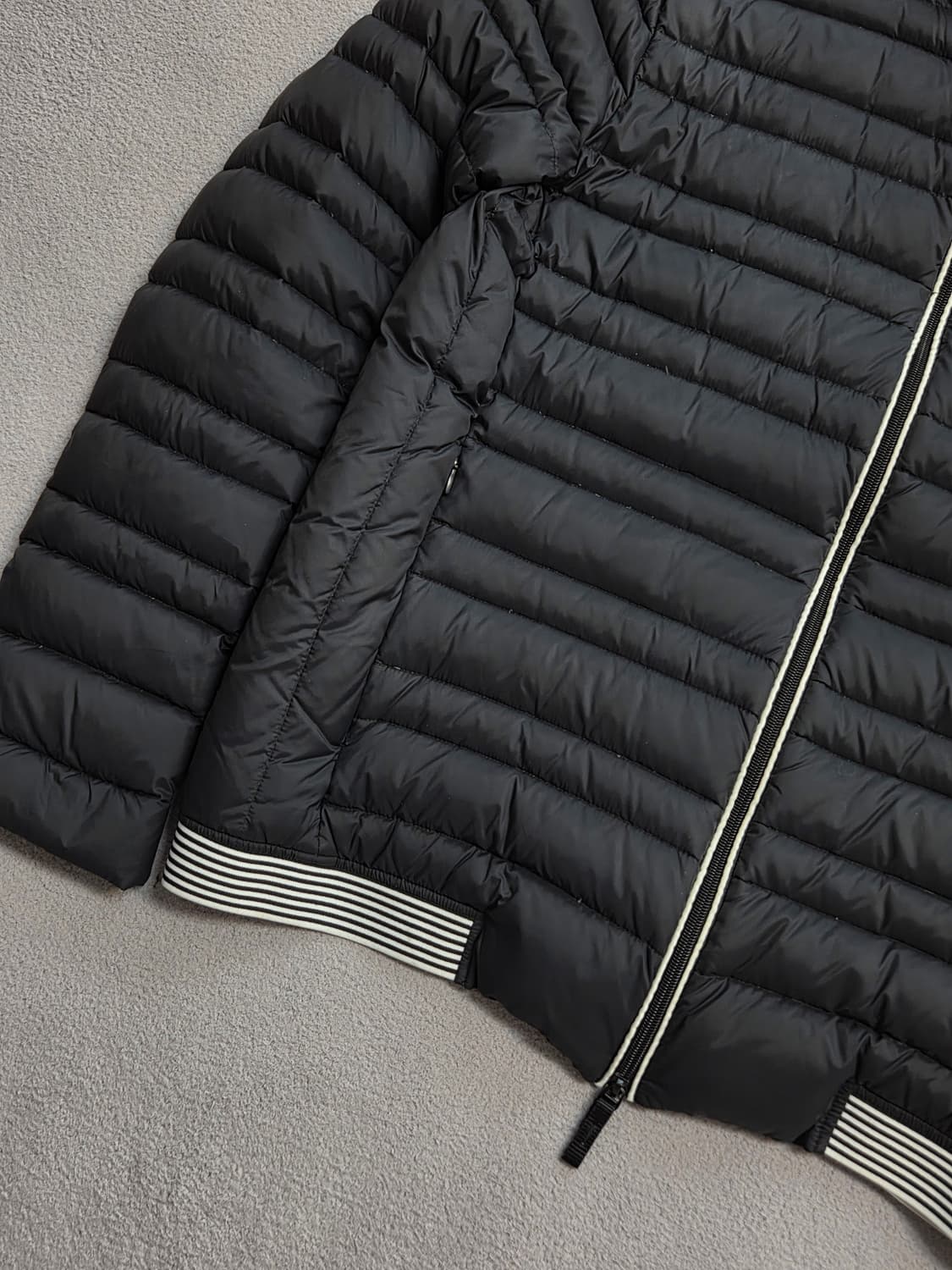 (105) 알마니익스체인지 덕다운 경량패딩 남 상품이미지3