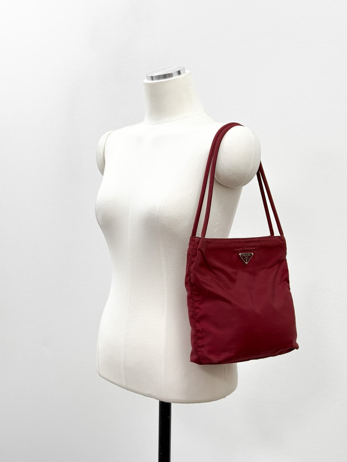 프라다 나일론 숄더백 상품이미지2