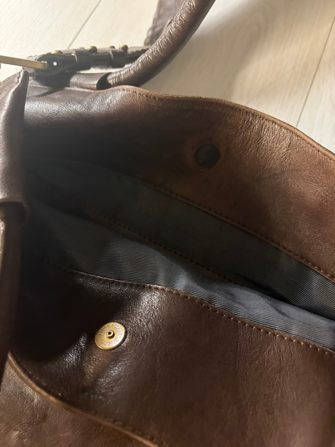 Theory 가죽 토트백  상품이미지2