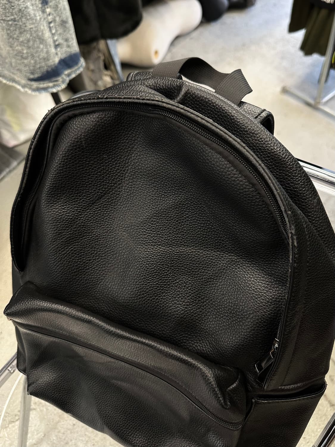 black leather backpack 상품이미지3