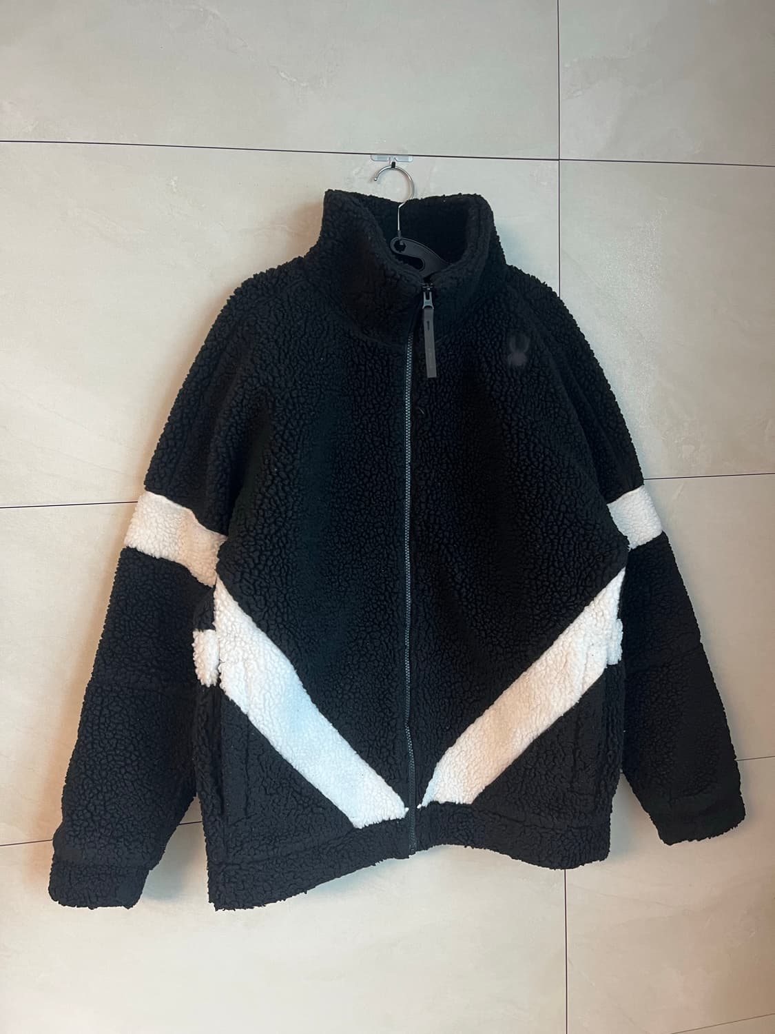 스파이더 검흰 뽀글이 플리스 자켓 (XL)  상품이미지2