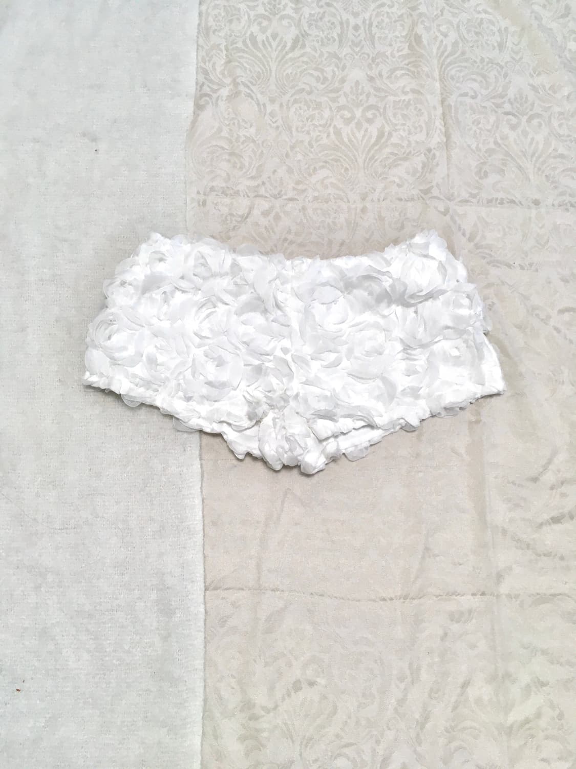 화이트 플라워 로우라이즈 숏츠  상품이미지6