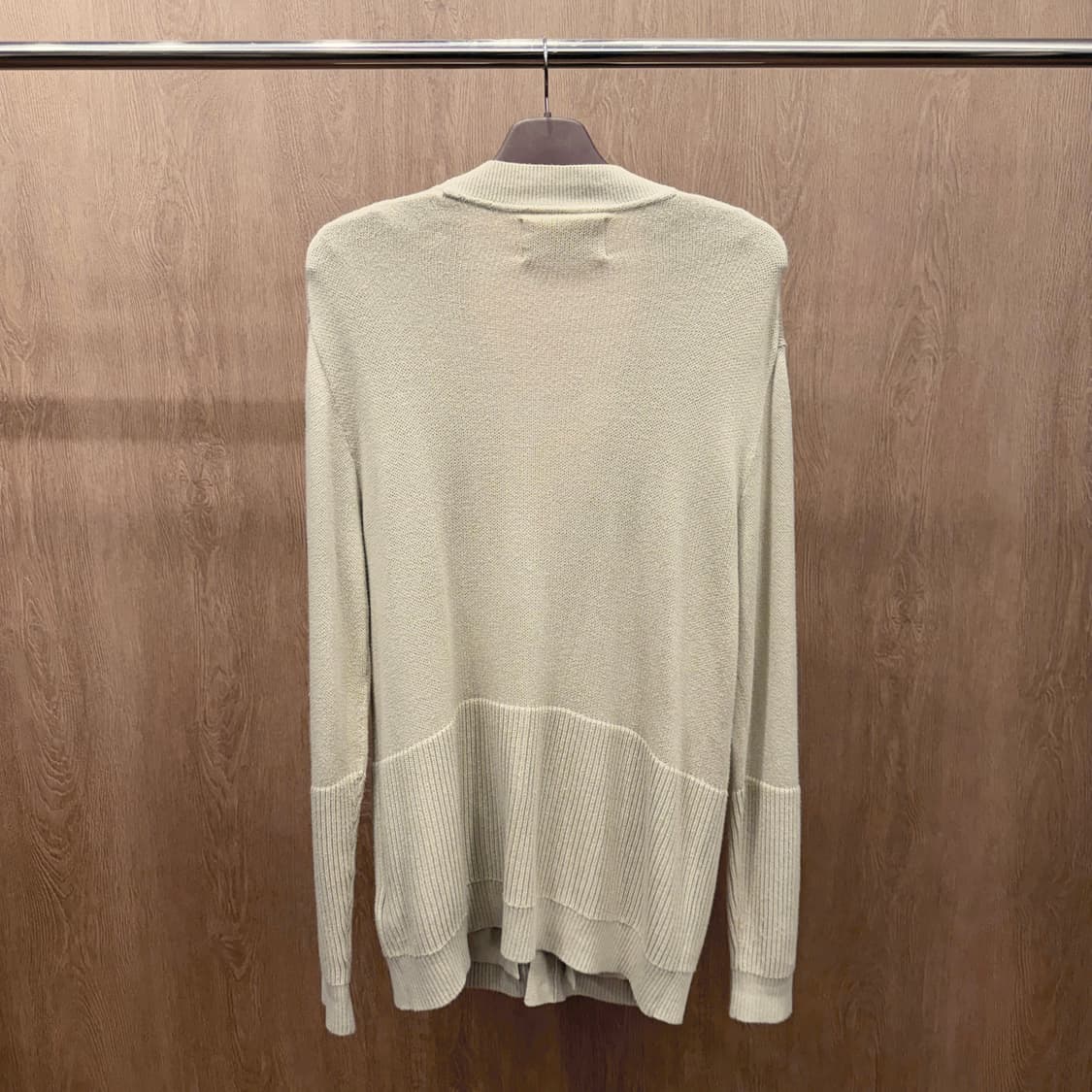 캘빈클라인 브이넥 코튼 가디건 리브 조직 톤온톤 버튼 디테일 베이지 상품이미지3