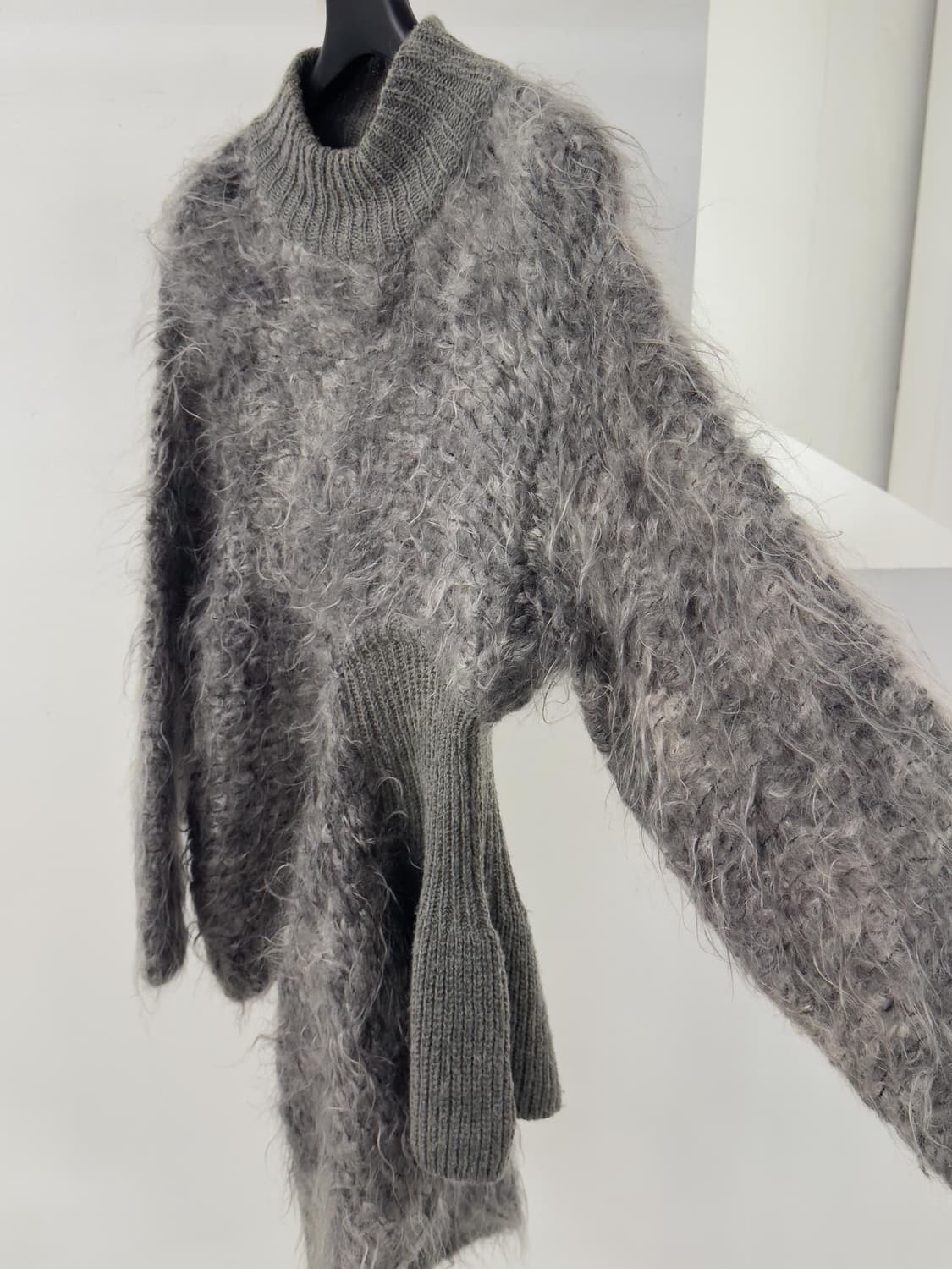 80s 이세이미야케 모헤어 비대칭 스웨터 상품이미지5