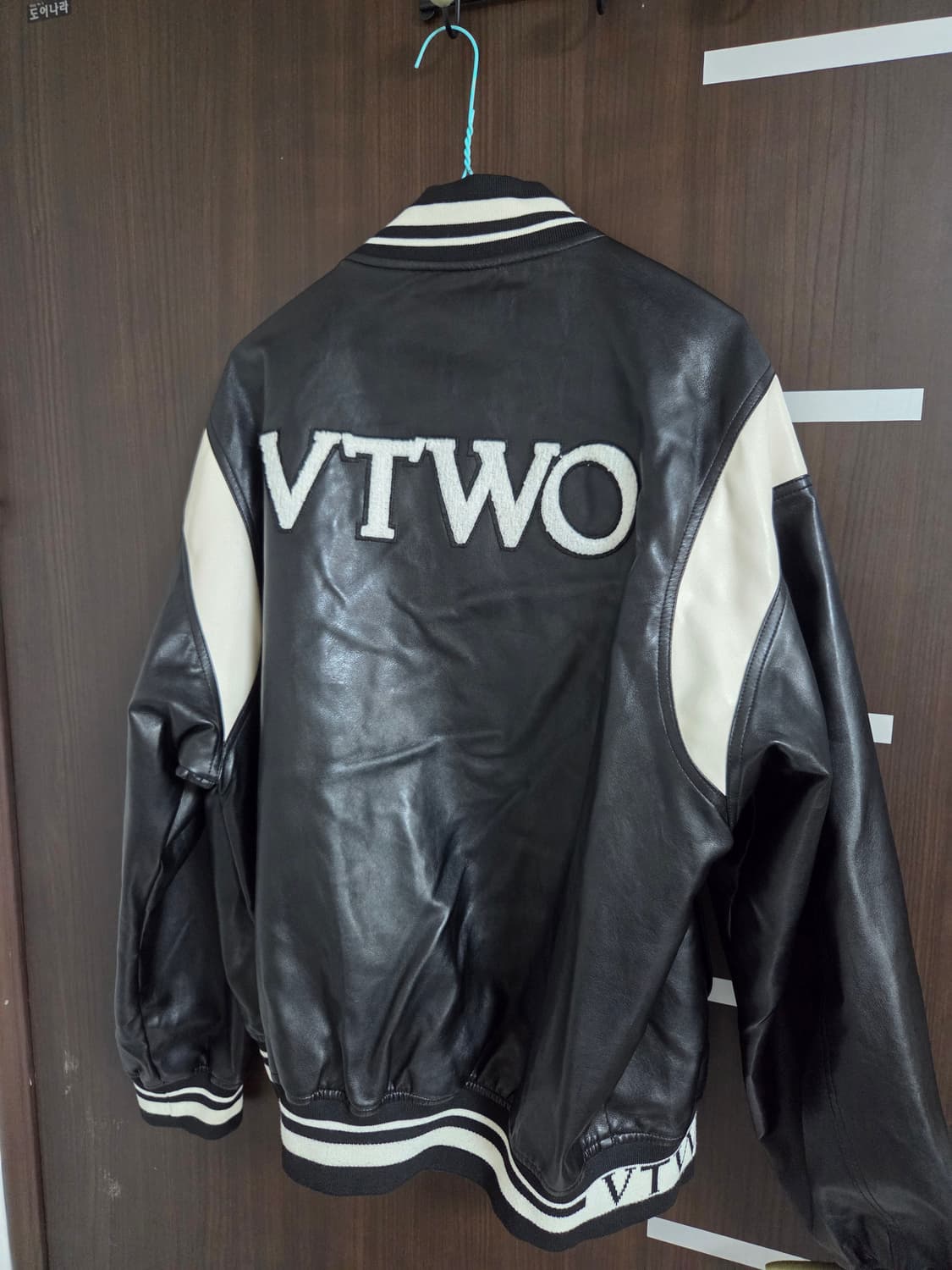 Vtwo 백로고 레더자켓 상품이미지1