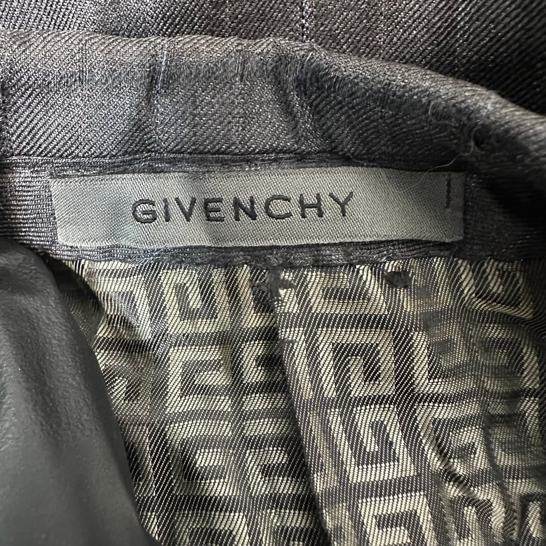 Givenchy 지방시 그레이 스트라이프 수트셋 38 (클래식) 상품이미지3