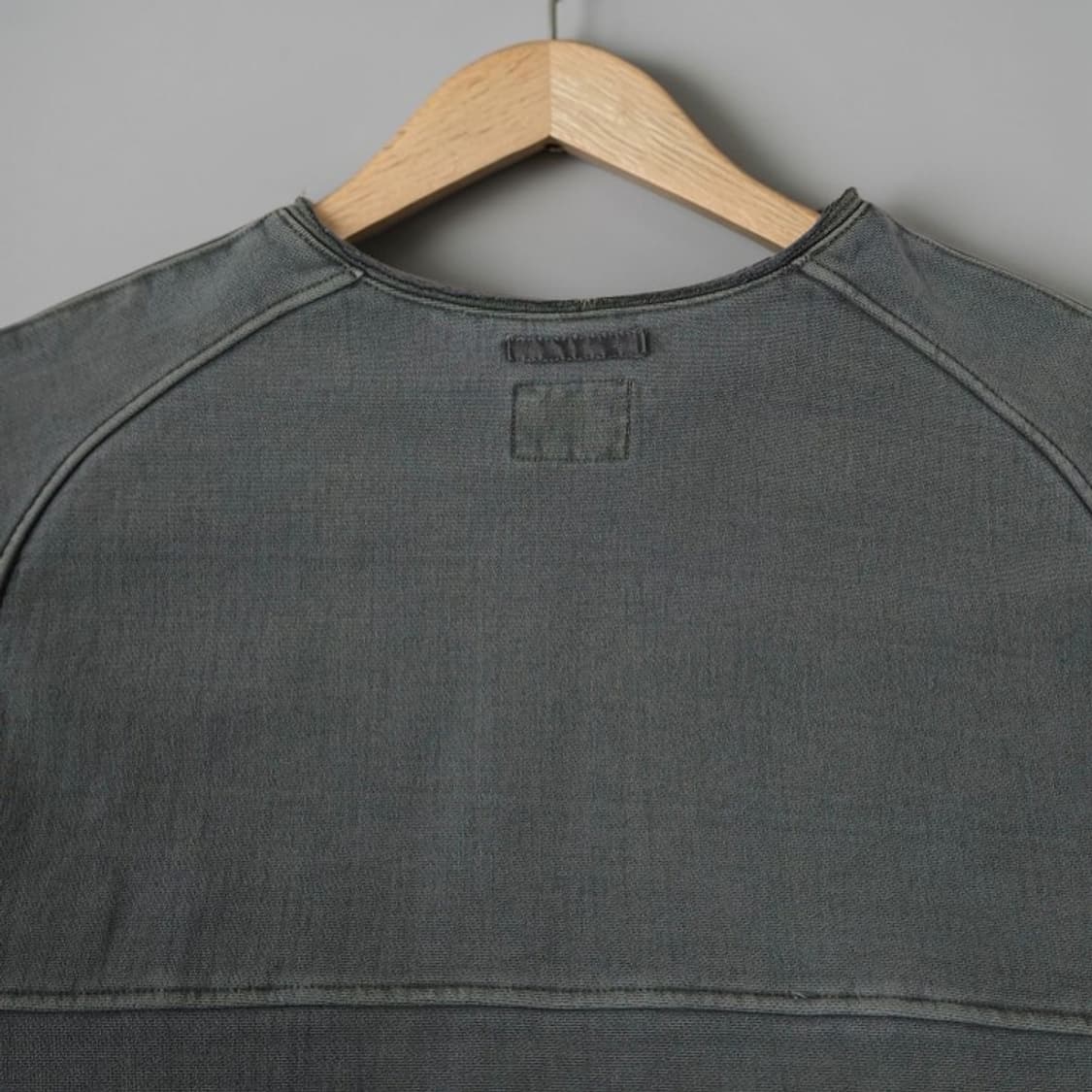 105 Noice 노이스 가먼트다잉 스웻 맨투맨 카키그레이 상품이미지4