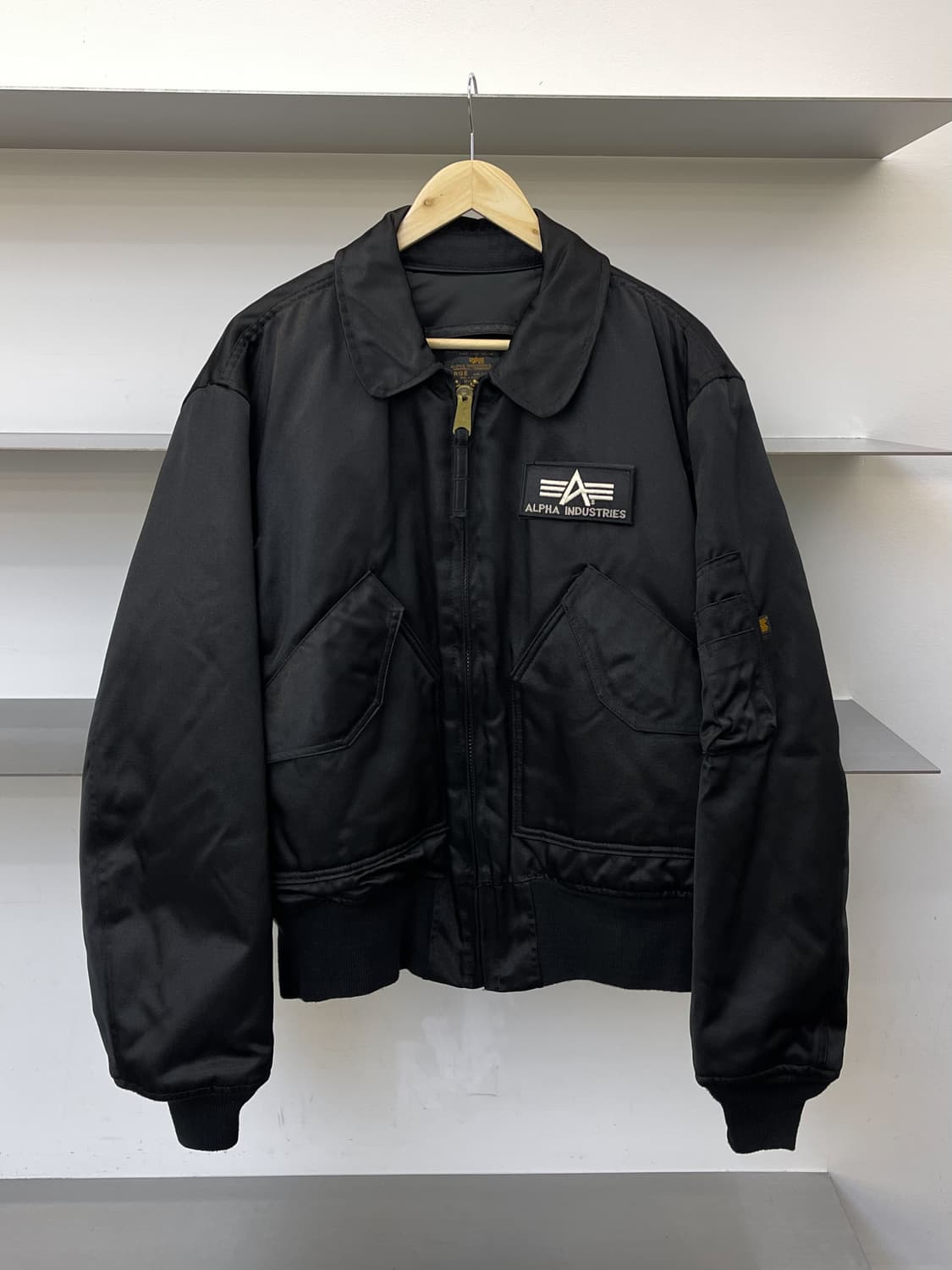 알파인더스트리 U.S.A.F CWC-45/P 플라이트 자켓 상품이미지1