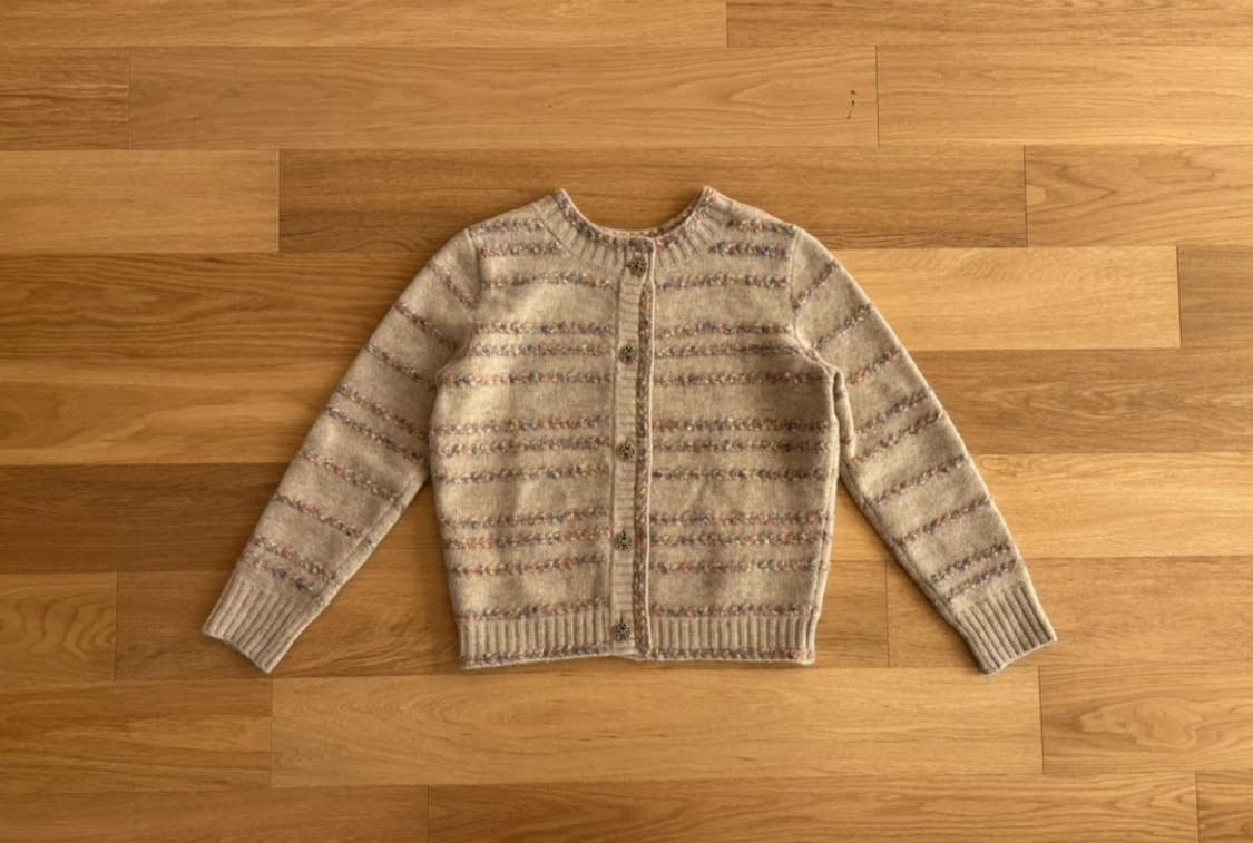 마인(MINE) 캐시미어 혼방 보석버튼 모헤어 가디건 상품이미지1