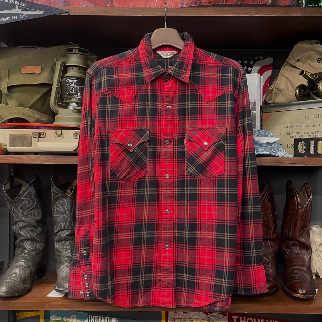 리바이스 레드 탭 체크 펄 스냅 포켓 웨스턴 셔츠 상품이미지1