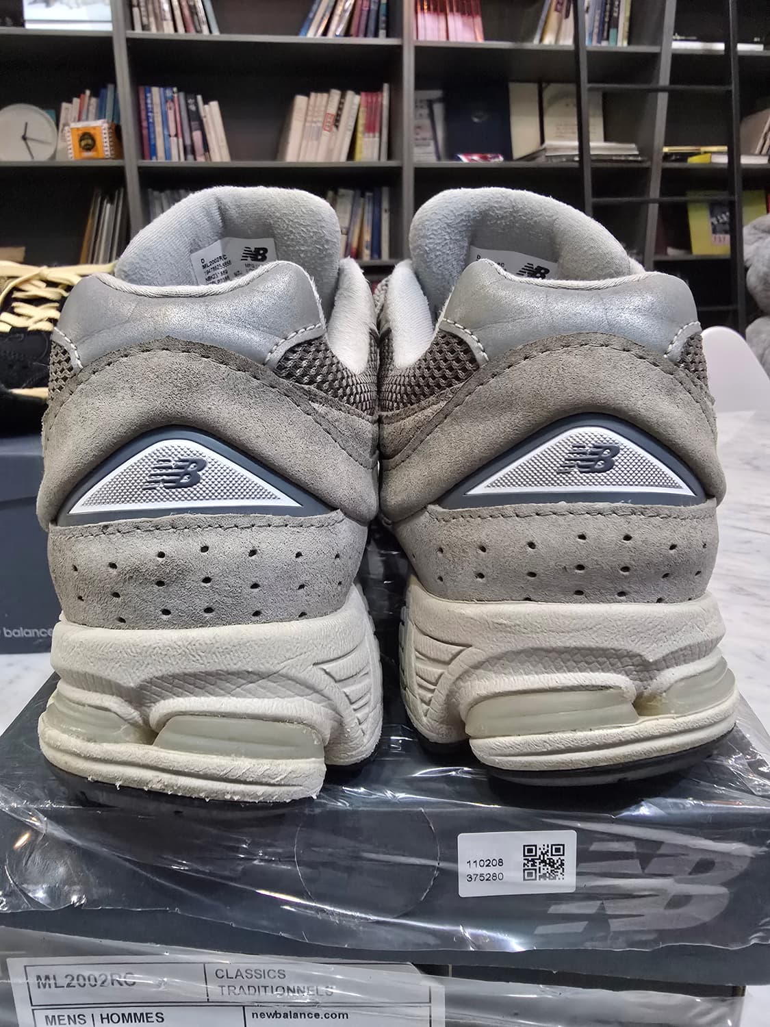 뉴발란스운동화 2002rc 230 판매합니다 상품이미지5