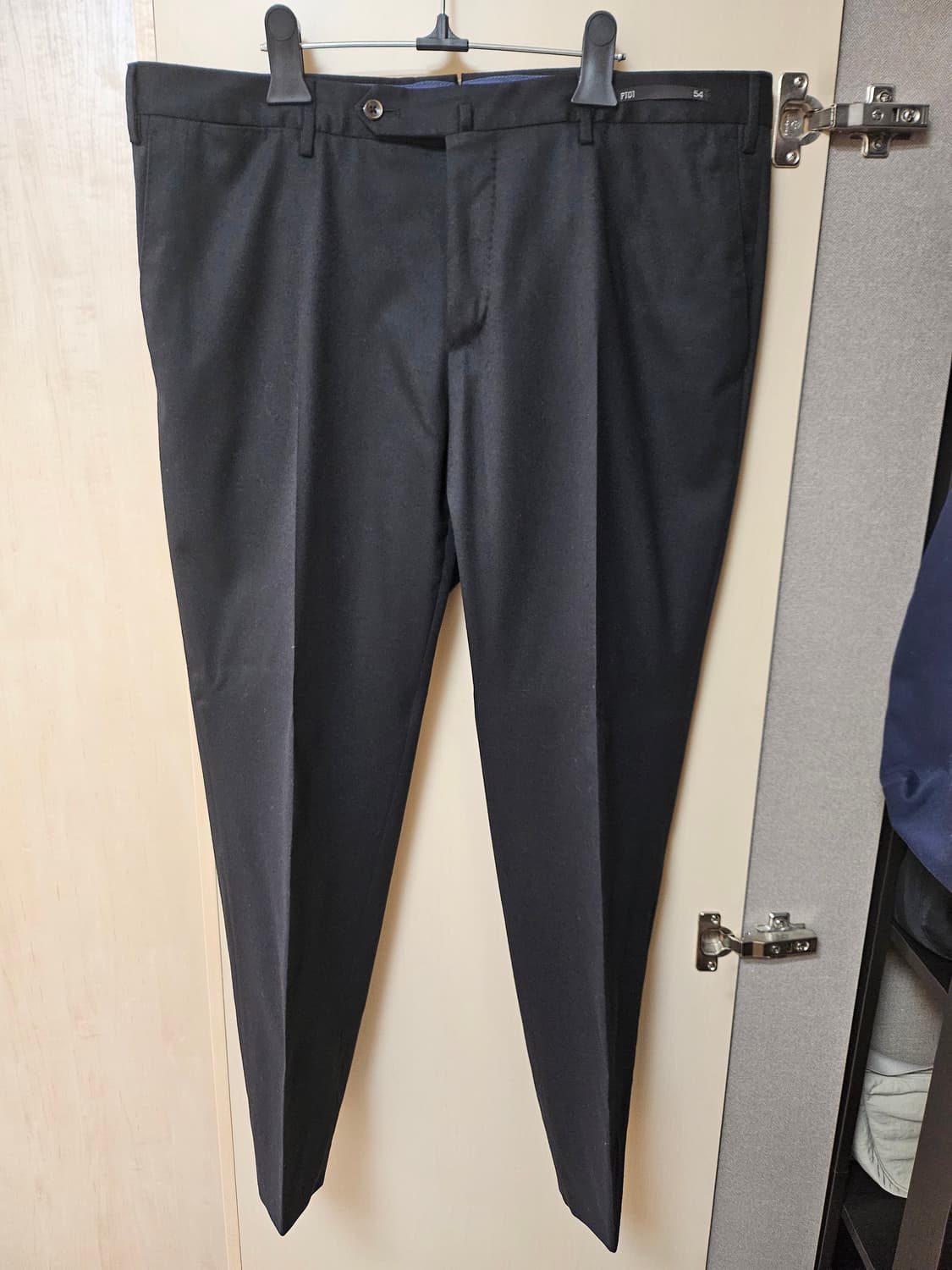 PT01 남성 슬림핏 스트레치 울 팬츠 블랙 54 상품이미지1