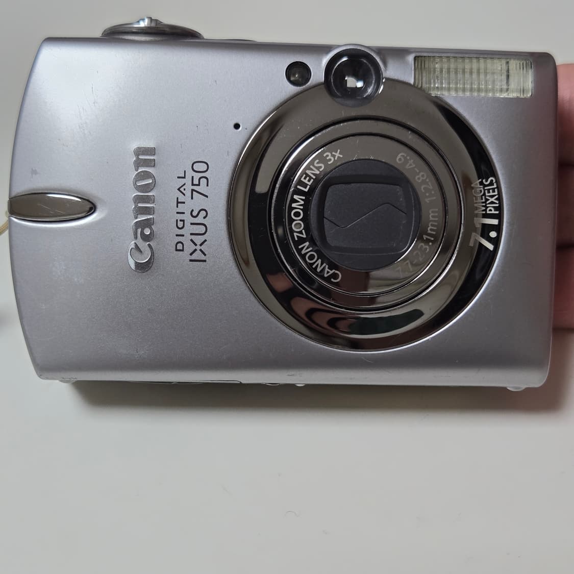 캐논 익서스 750 디지털 카메라 상품이미지1