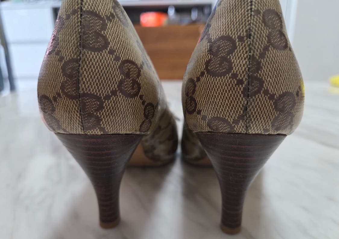 구찌 오픈토 펌프스 힐 상품이미지10