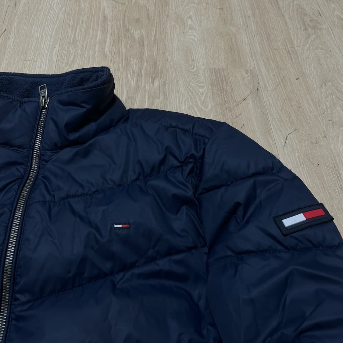 타미힐피거 진스 덕다운 플래그 스탠드넥 패딩 점퍼 [네이비] S/90 상품이미지4