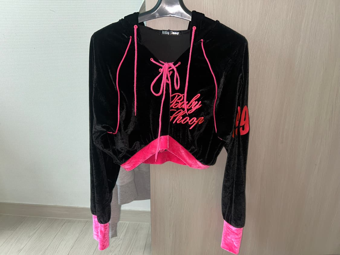 Baby shoop 빈티지 크롭 벨벳 후드 상품이미지1