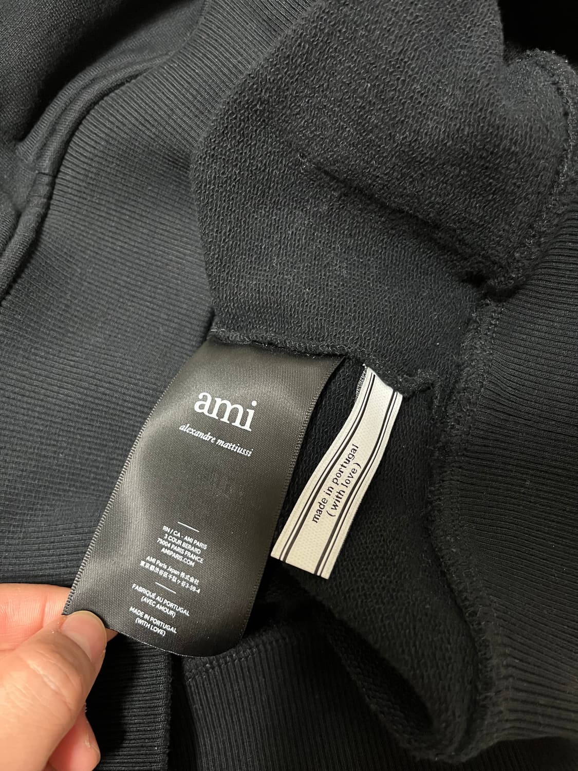 🖤 아미 하트 로고 후드티 (블랙) 상품이미지4
