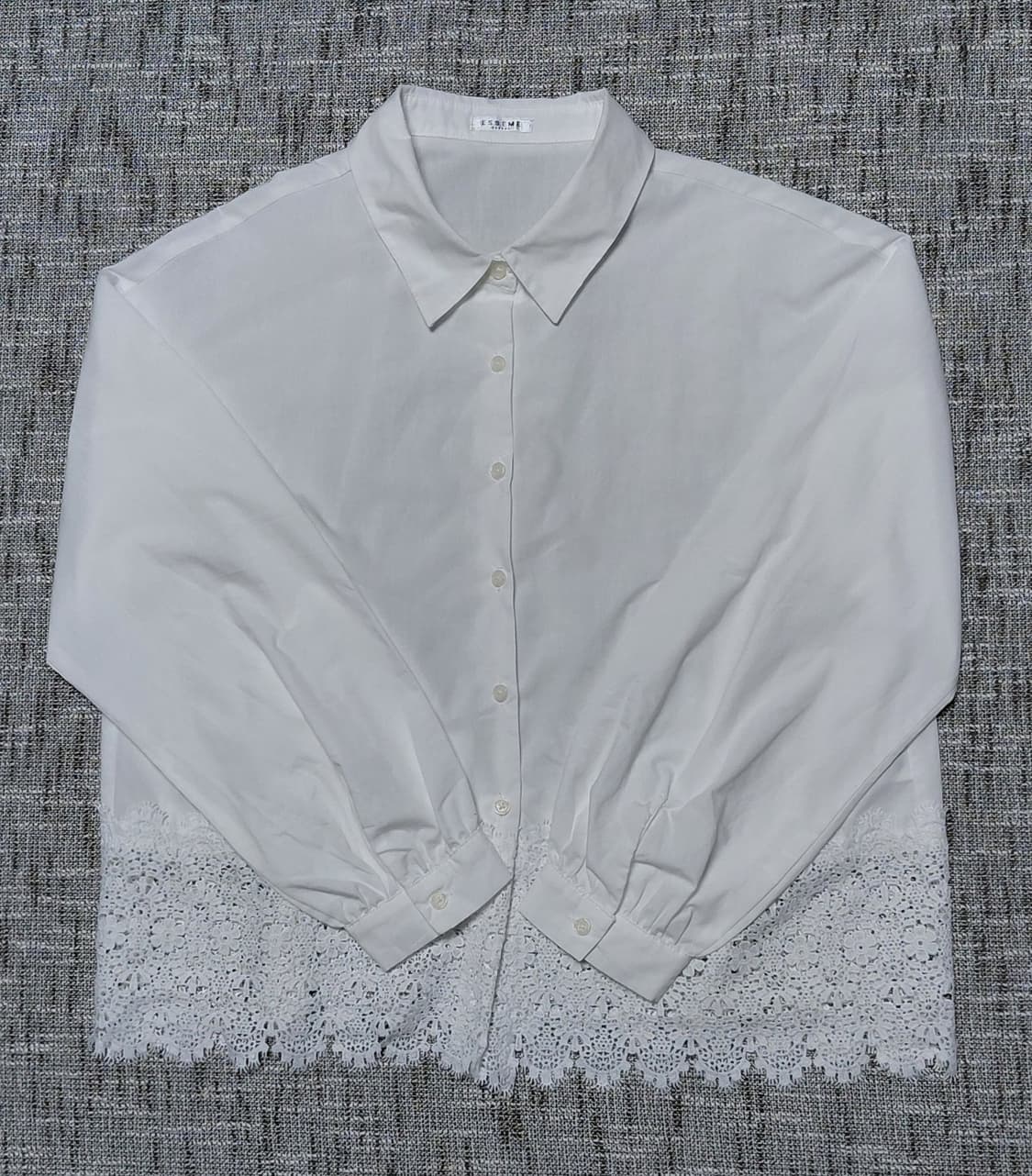 [M] ESSEME 에세메 자수 레이스 화이트 블라우스 상품이미지1