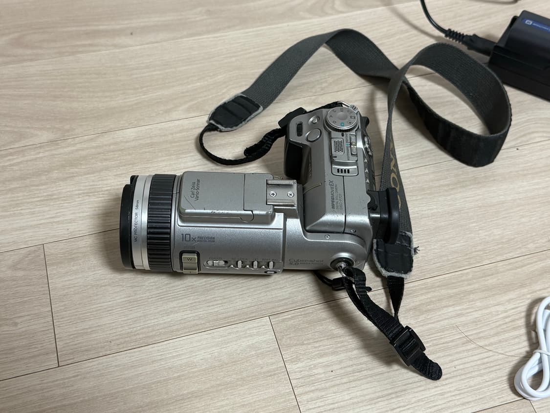 소니 DSC-F707 상품이미지2