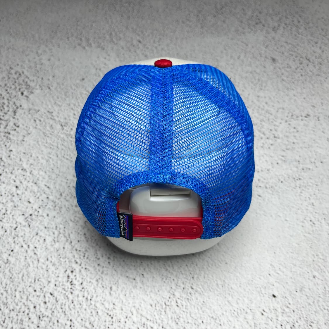 Patagonia P-6 Logo Trucker Hat 상품이미지3