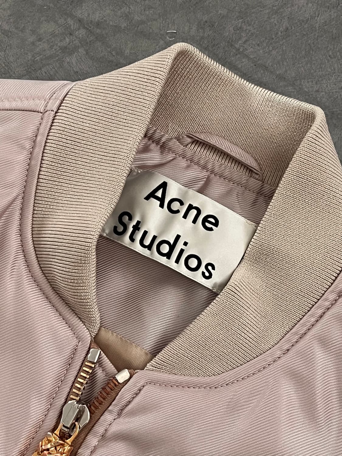 Acne Studios 아크네스튜디오 핑크 새틴 봄버 자켓 상품이미지6
