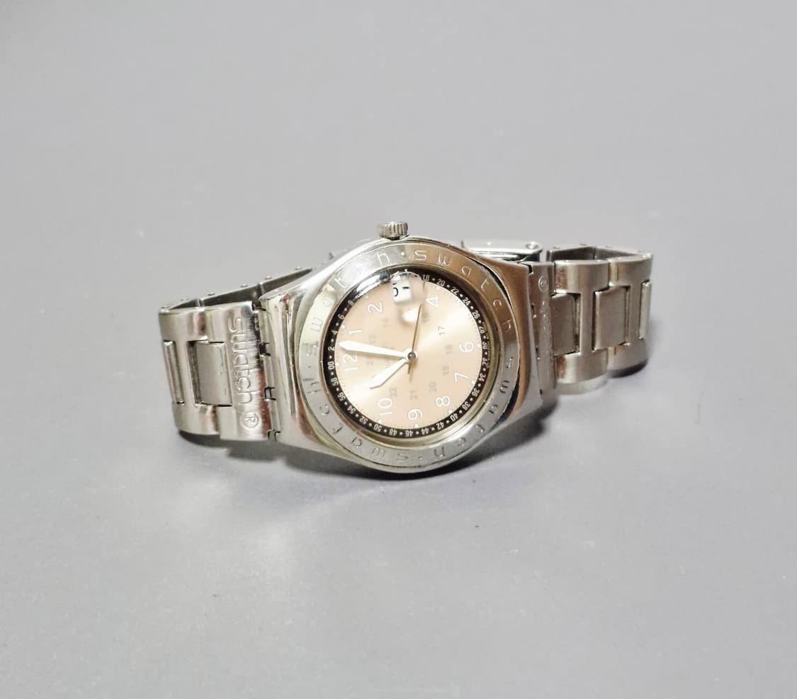 01) 스와치 아이러니 해피조 핑크시계 상품이미지8