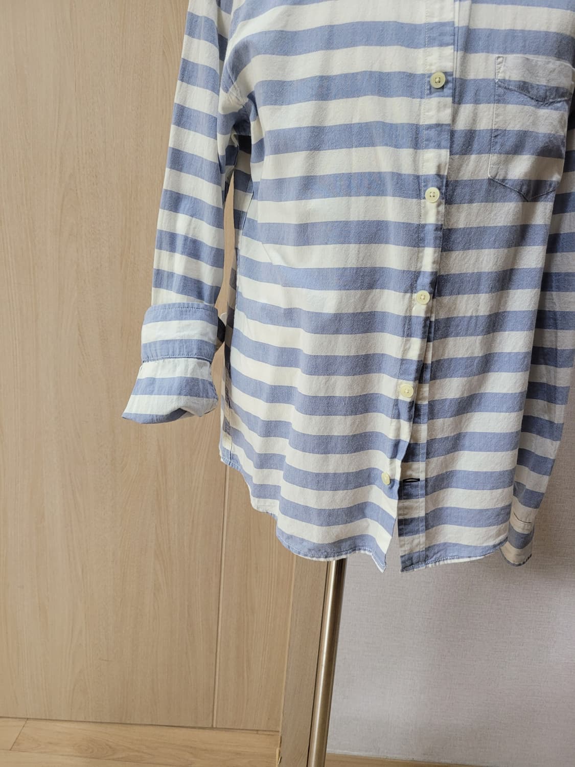 후아유 WHO.A.U 남자 스트라이프 셔츠 105 스카이블루 상품이미지4