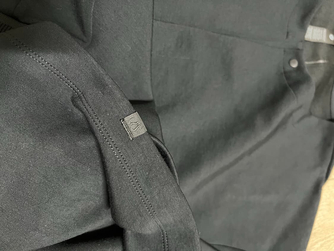 룰루레몬 헨리넥 롱슬리브 L 상품이미지2