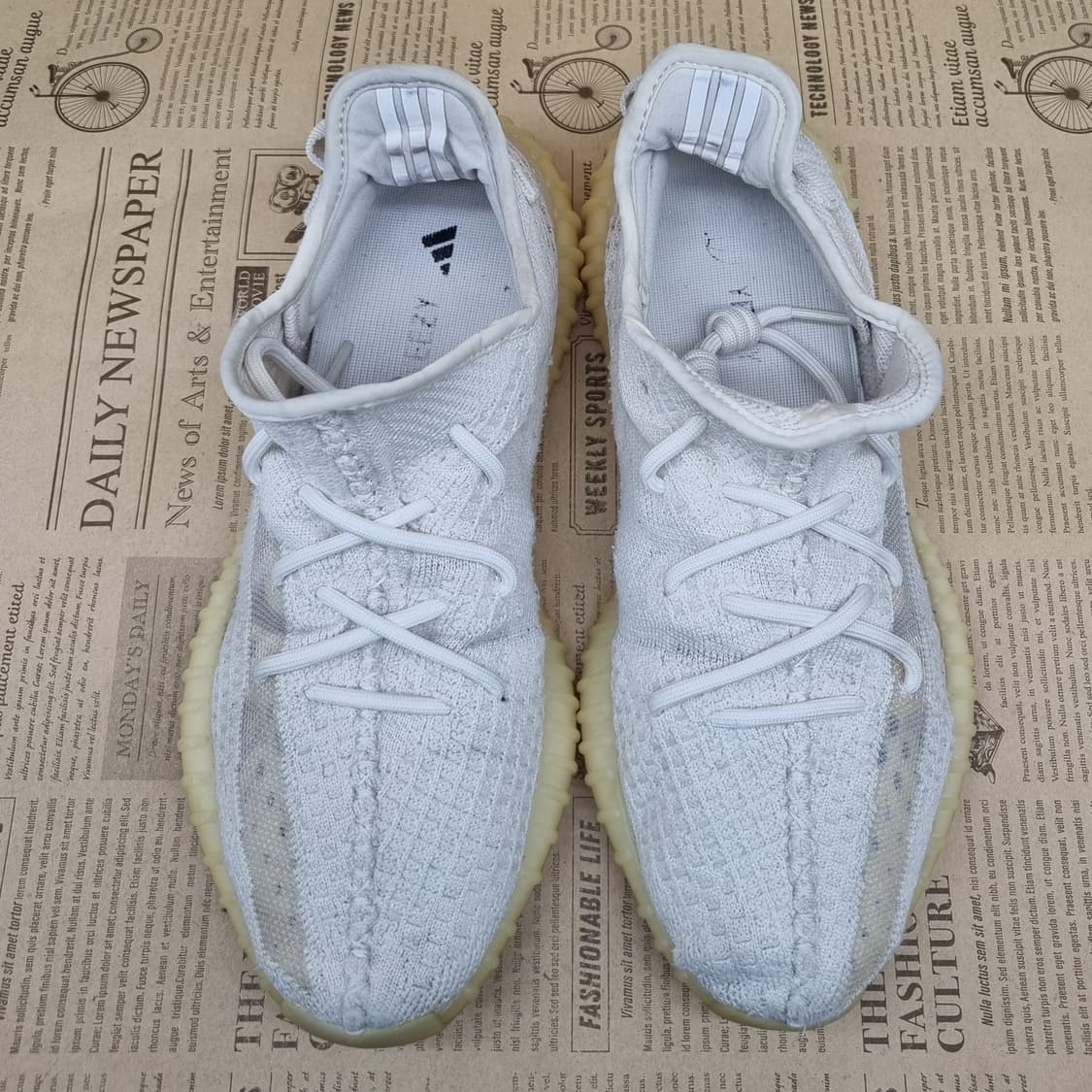 아디다스 이지부스트350 남성운동화275 상품이미지2