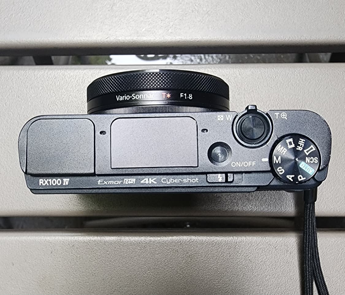 소니 RX100m4 IV  디지털 카메라 판매합니다. 상품이미지4