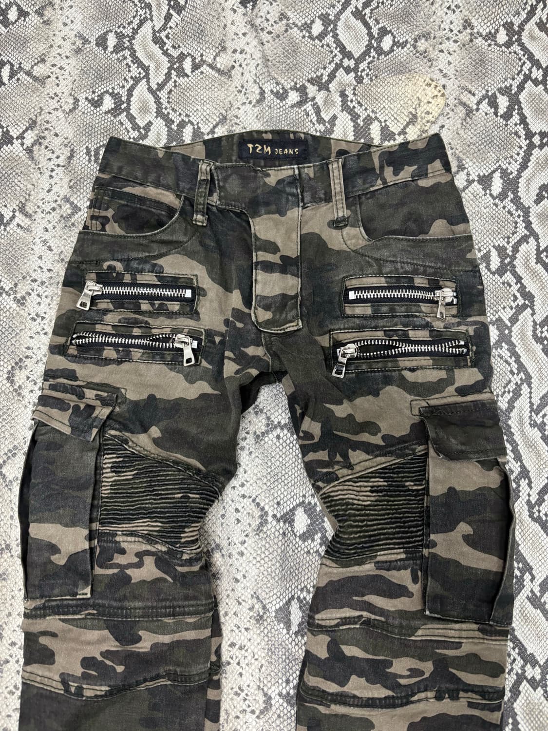 Camo Pattern Slim Fit Zip Pants 상품이미지4