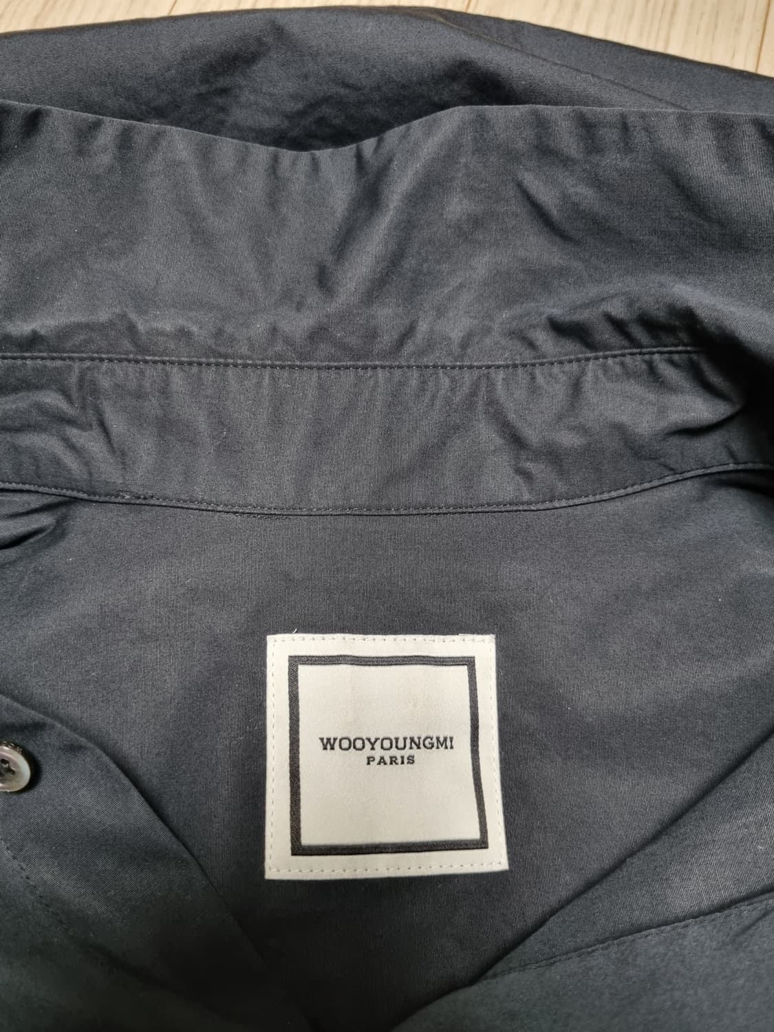 우영미 깃털 백로고 셔츠 상품이미지3