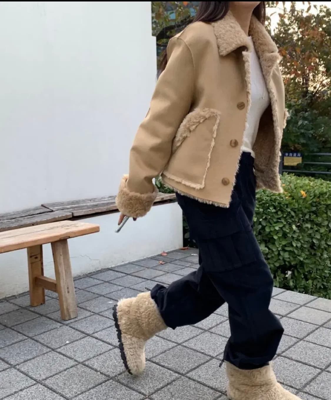 모어댄예스터데이 제닛 무스탕 상품이미지1